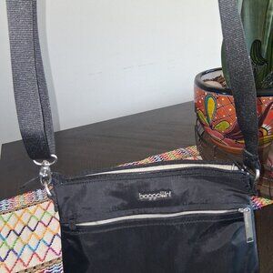 Baggallini cross body bag